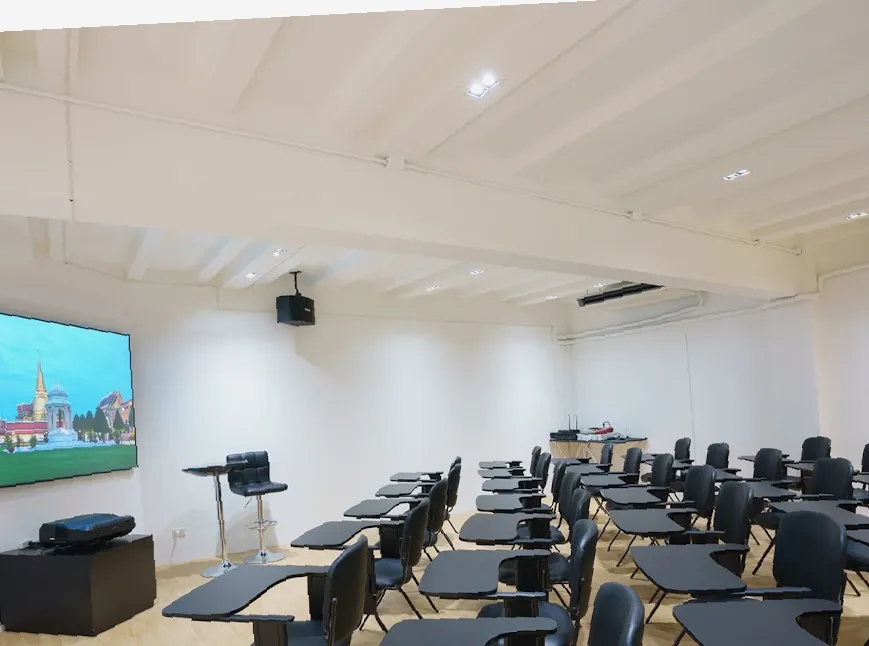 JustCo – Gaysorn Amarin | Coworking & Office Space