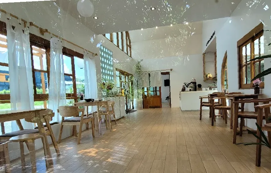KIN CAFE.HKT
