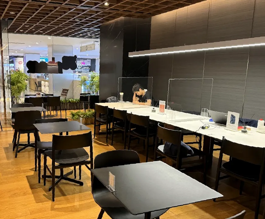 the Hive Thonglor