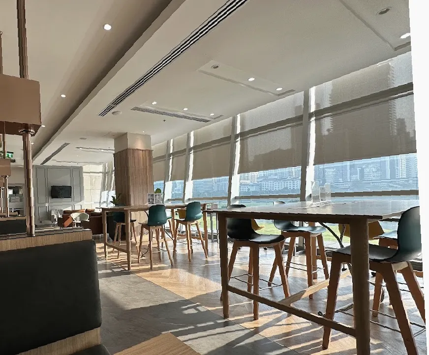 Circle Cafe & Co-Working Space เซอร์เคิลคาเฟ่ และห้องประชุมให้เช่า