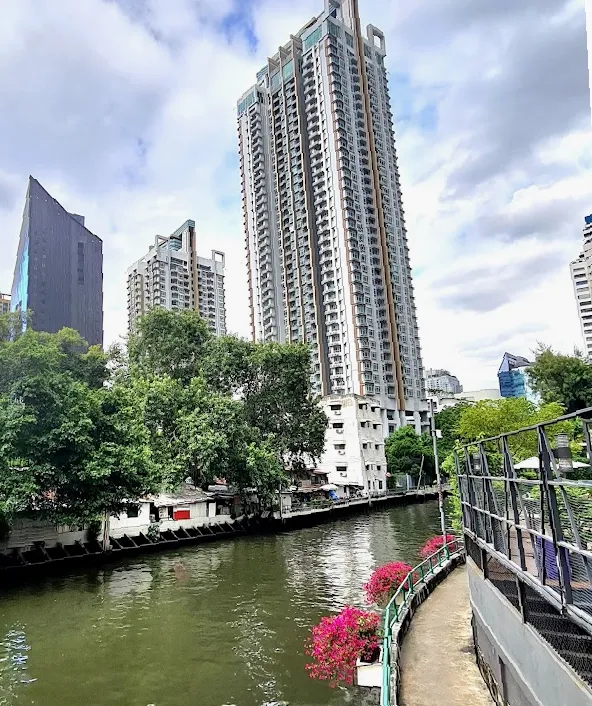 Klass Silom Condo
