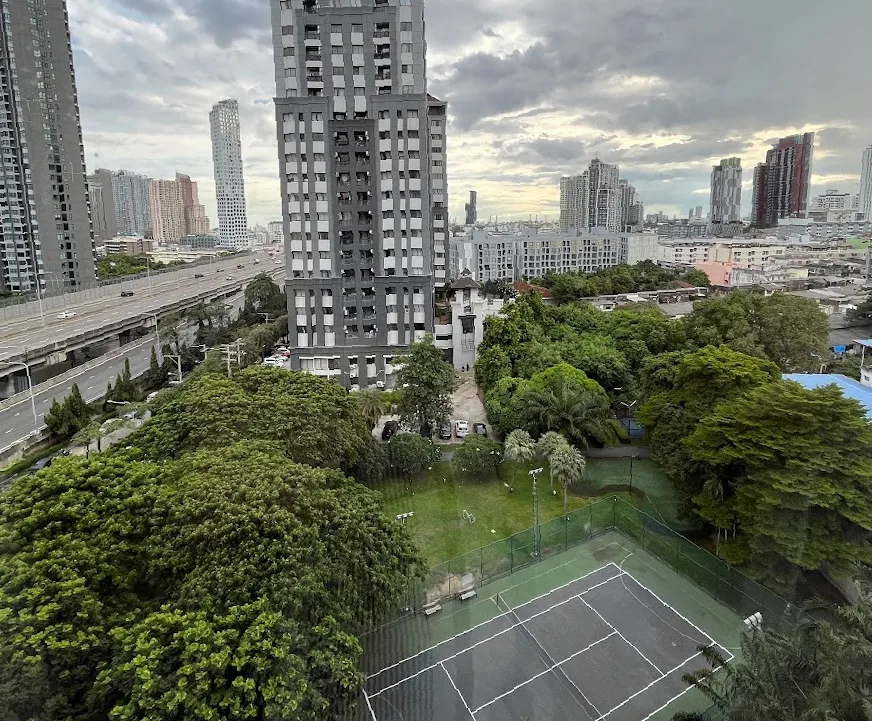 D65 Condominium