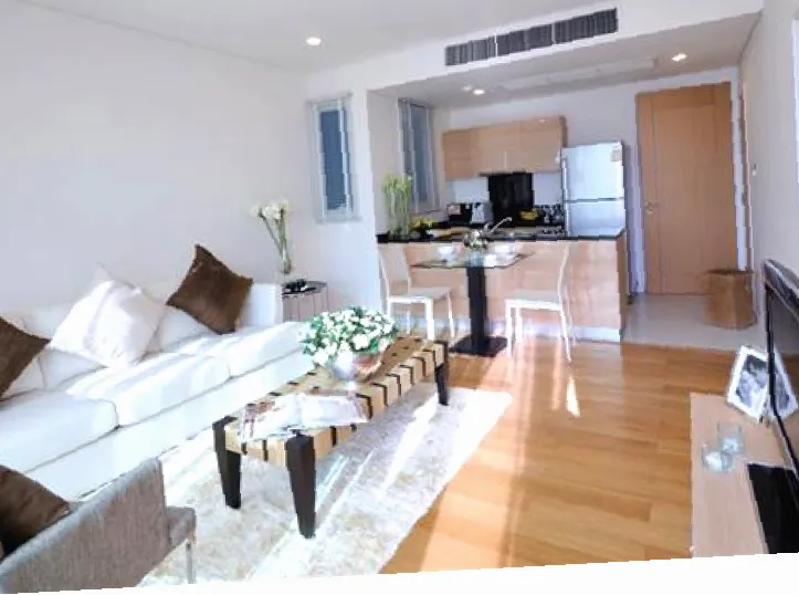 Lake Avenue Condominium