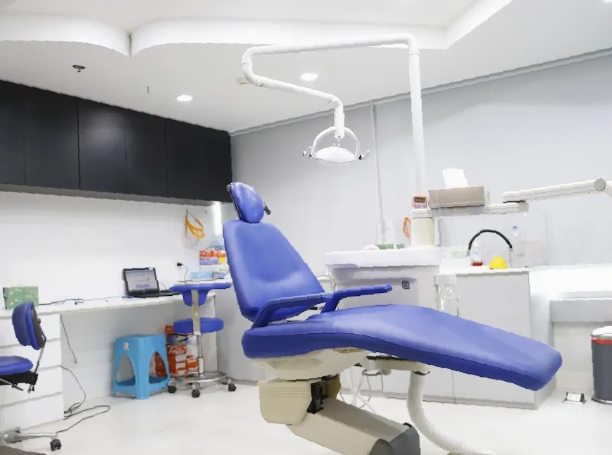 Bangkok Smile Dental Clinic Sukhumvit 21 | Asoke Branch