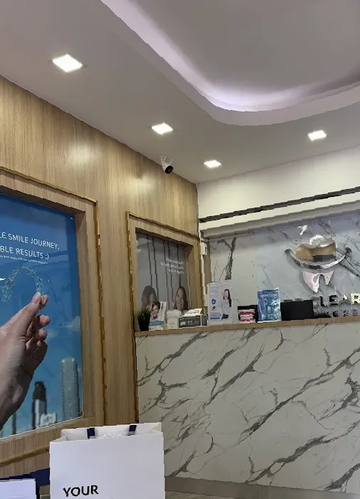 LOL Dentist พระโขนง ทำฟัน จัดฟัน