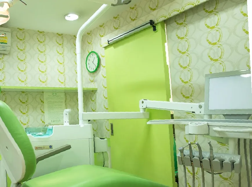 SmileBox Dental Clinic Thonglor Sukhumvit คลินิกทันตกรรมสไมล์บ็อกซ์ ทองหล่อ สุขุมวิท