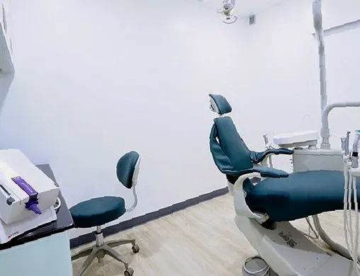 Thantakit Dental Clinic