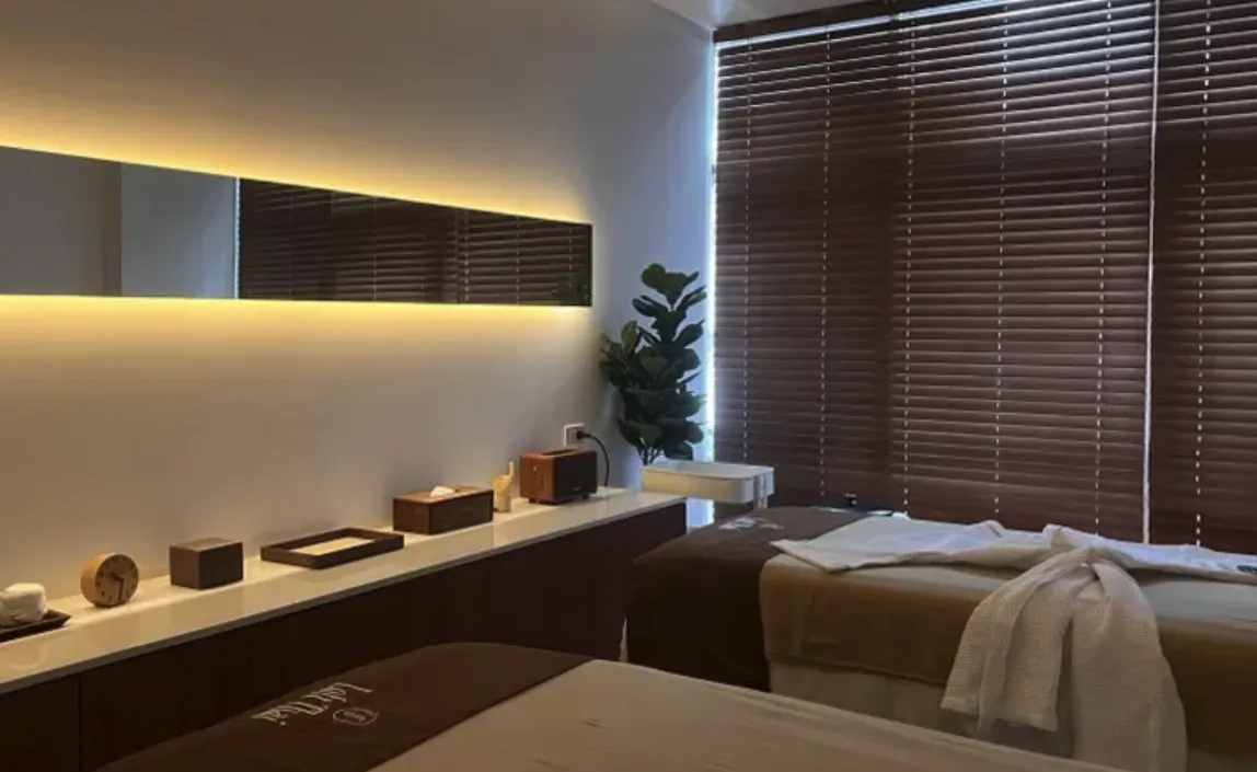 foot massage asoke 5 loft thai spa wellness sukhumvit 24
