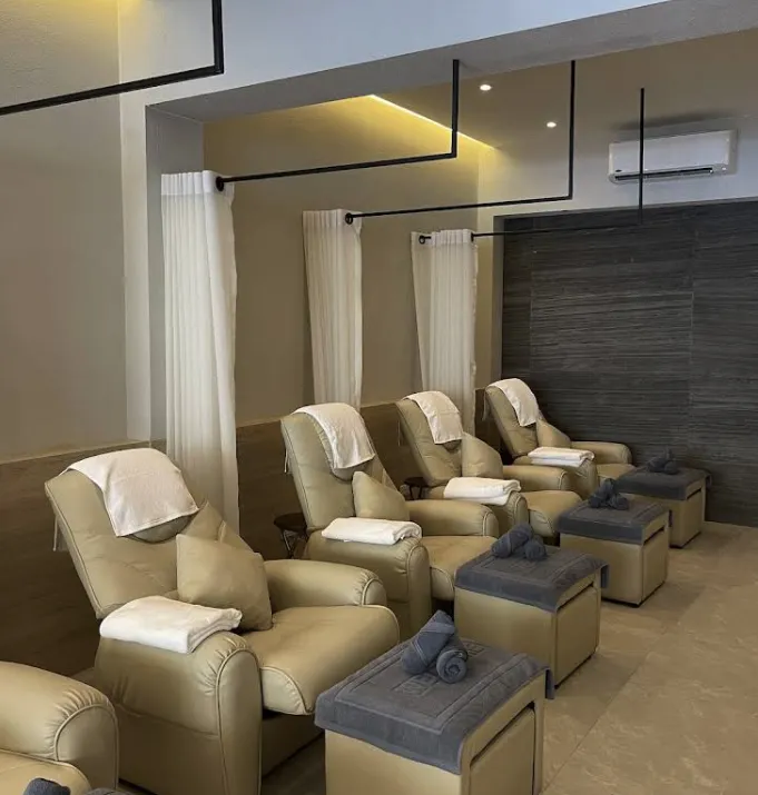 foot massage central world 4 pela thai massage siam square soi6