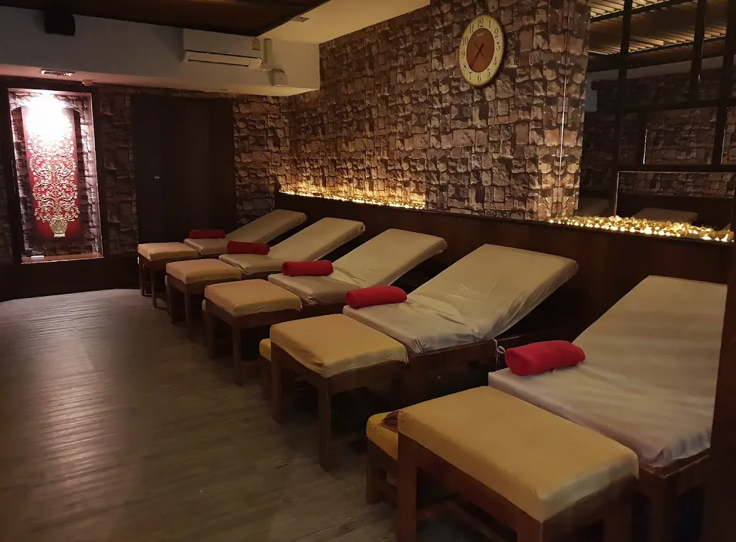 Siam Massage & At Grand Diamond