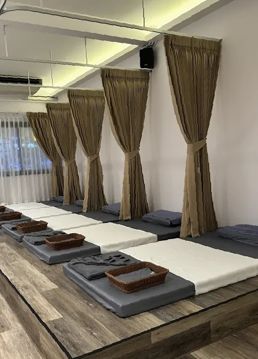 LIFE MASSAGE BTS ASOK