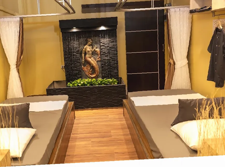 eszence Massage & Spa