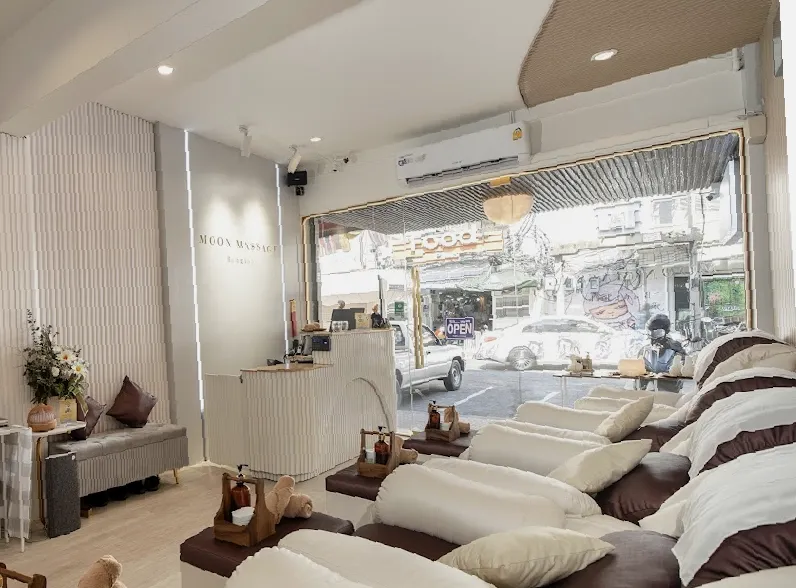 MOON MASSAGE Bangkok