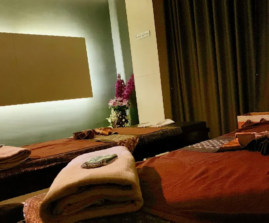 ร้านนวด Chevasuk Massage & Spa (按摩)